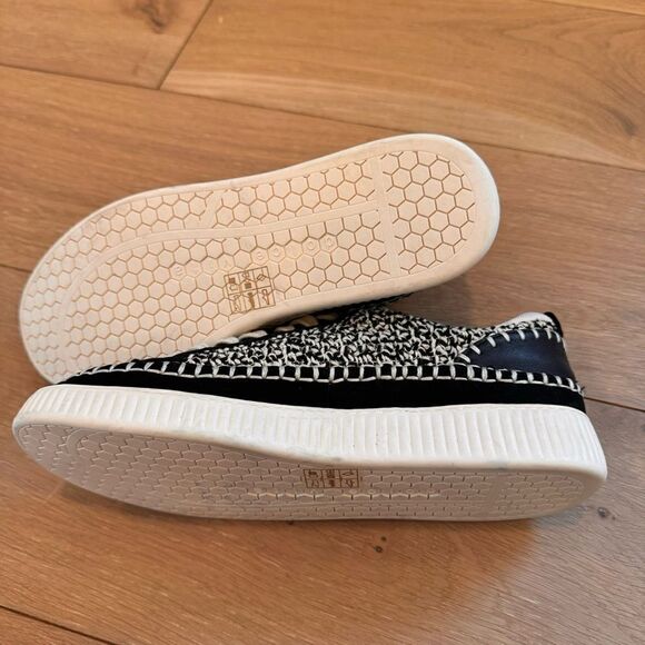 Dolce Vita Nicona Sneakers - Picture 8 of 10